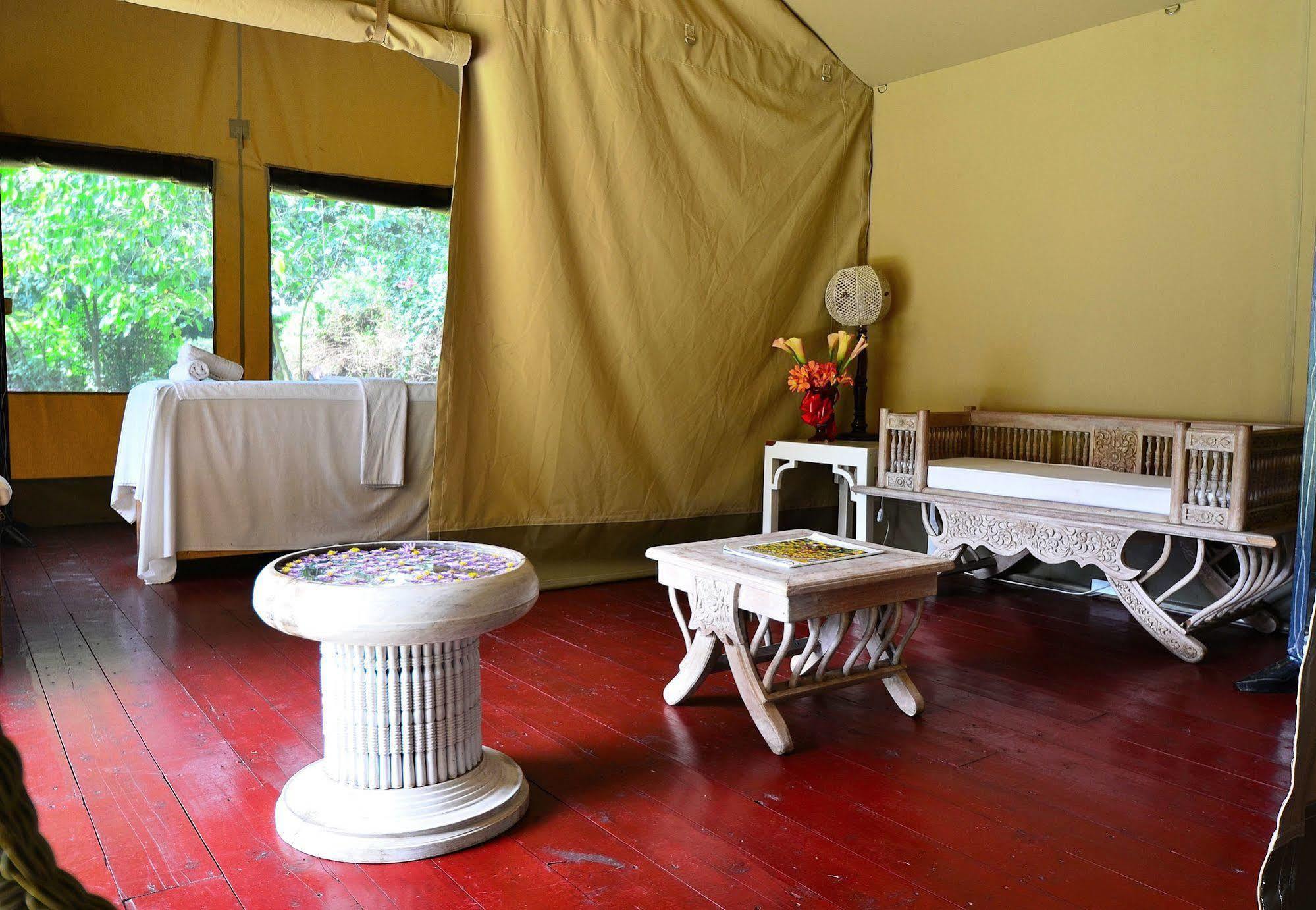 Отель Kiboko Luxury Camp Найваша Экстерьер фото