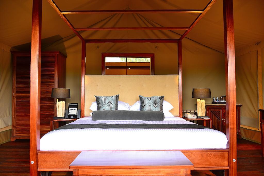 Отель Kiboko Luxury Camp Найваша Экстерьер фото