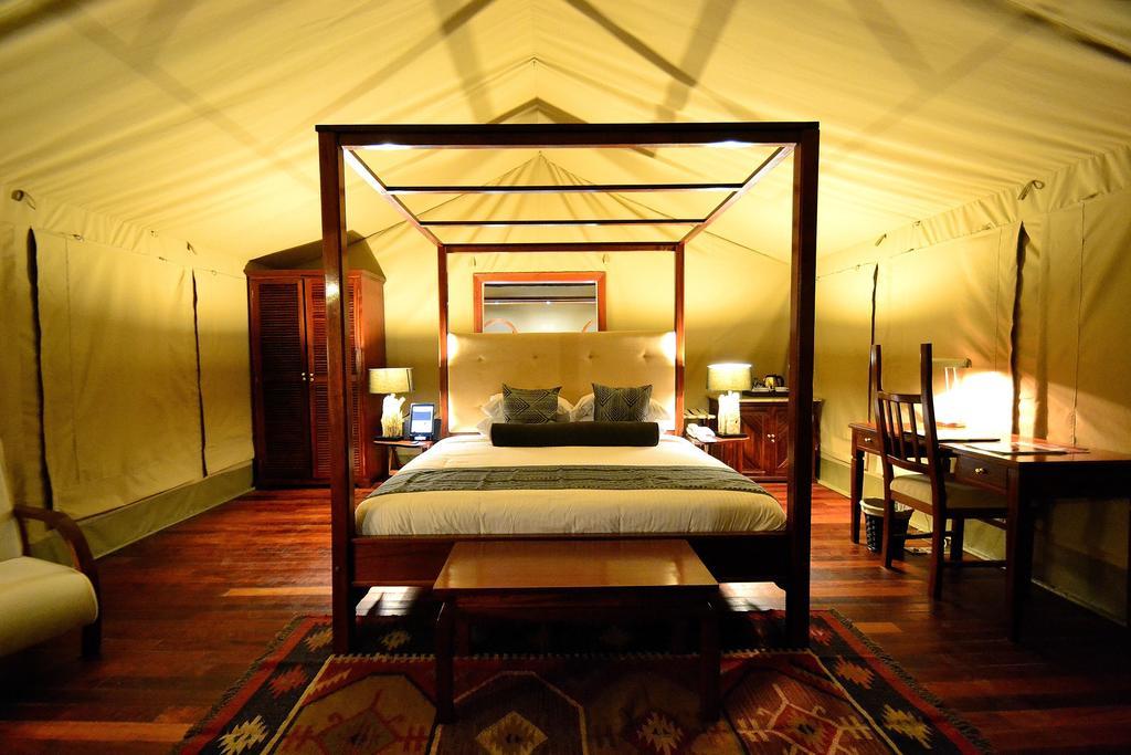 Отель Kiboko Luxury Camp Найваша Экстерьер фото