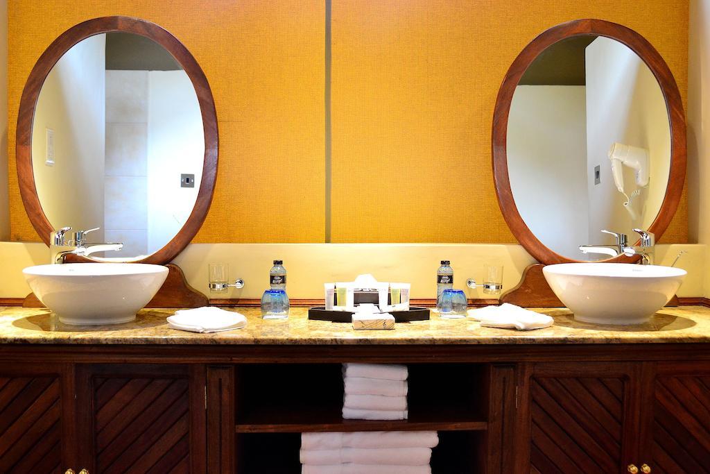 Отель Kiboko Luxury Camp Найваша Экстерьер фото