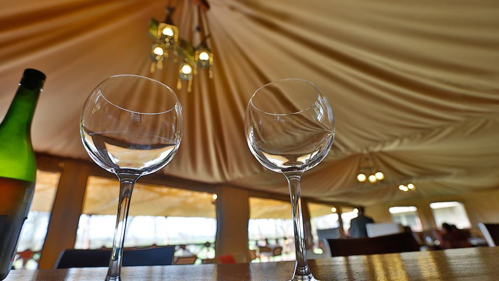 Отель Kiboko Luxury Camp Найваша Экстерьер фото